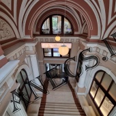 Торговый центр ул. Петровка, 10